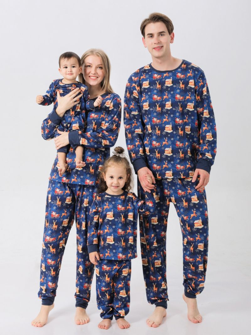 Tegneserie Santa Elk House Pattern Christmas Pyjamas Familie